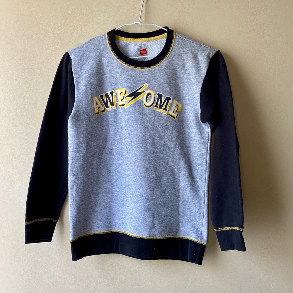 Hanes grey and black sweatshirt